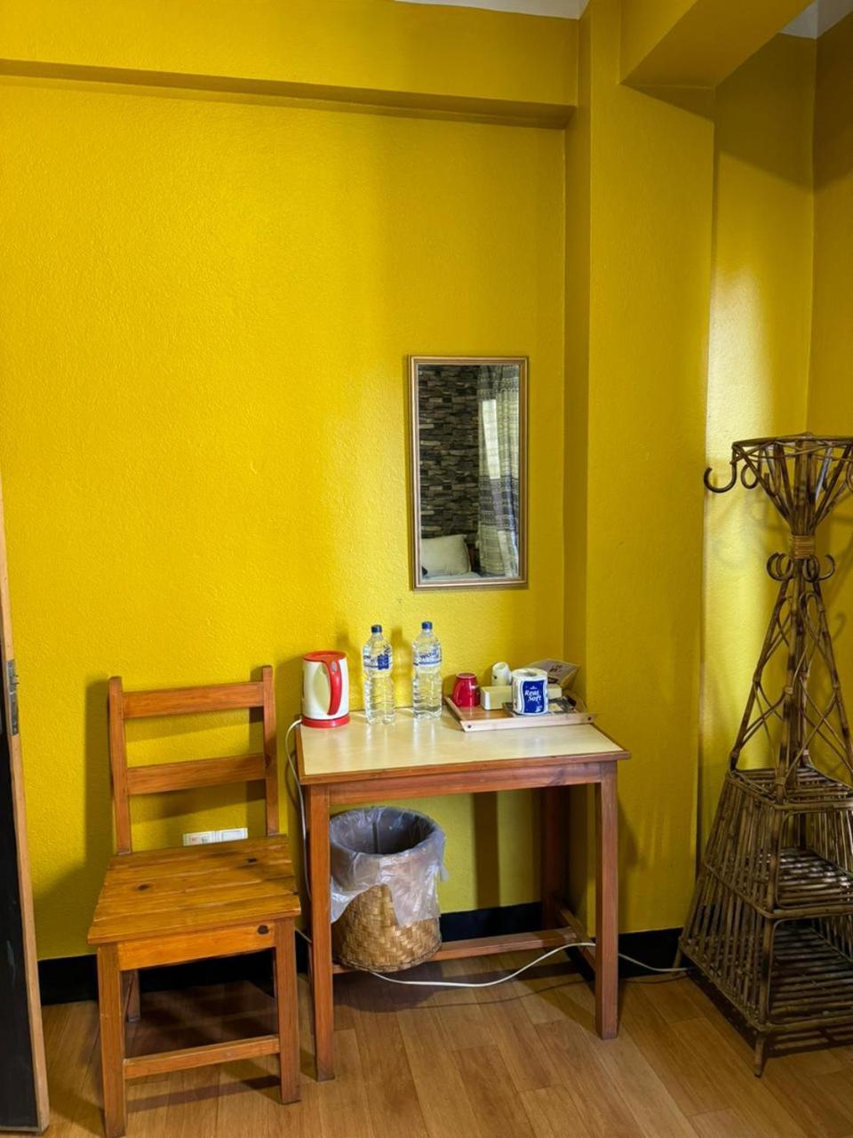 Looniva Guest House 랄릿푸르 객실 사진