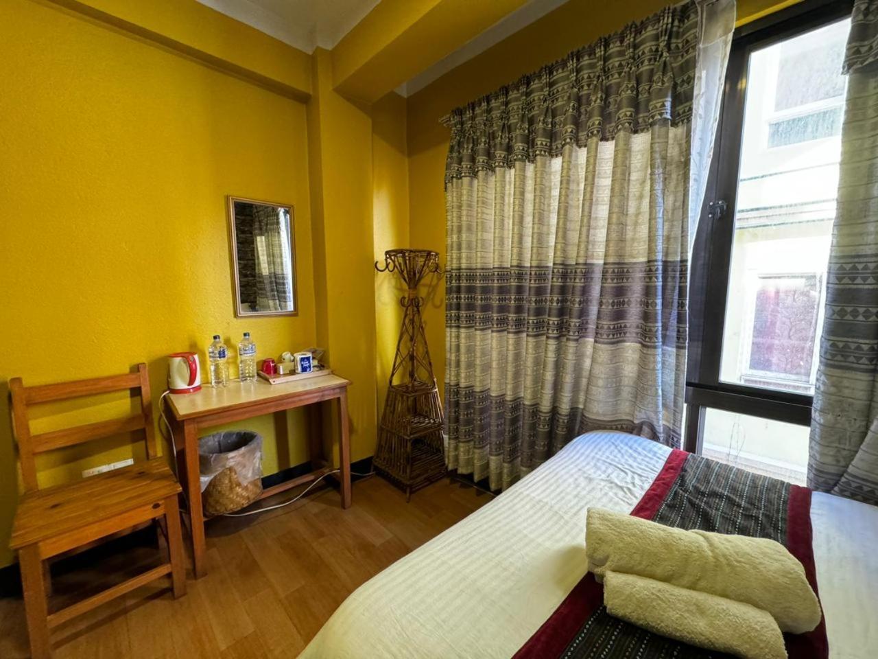 Looniva Guest House 랄릿푸르 객실 사진